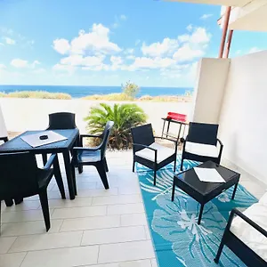 Tramonto Sea-front Apartment